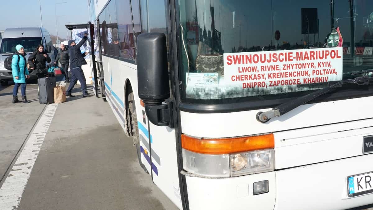 Ucrania posterga la evacuación de Mariúpol por violación rusa