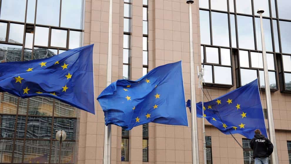 Foto: AFP UE desaprobó decisión de Trump de suspender viajes con Europa por coronavirus