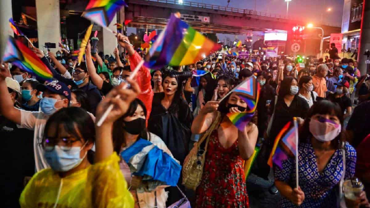UE lanza plan de combate a la discriminación y el odio contra la comunidad LGBT