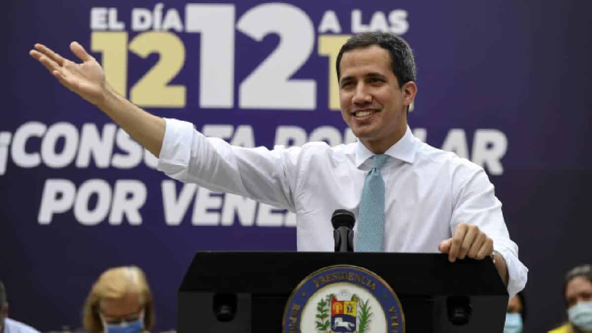 Parlamento Europeo pide a la UE reconocer a Guaidó como presidente interino de Venezuela