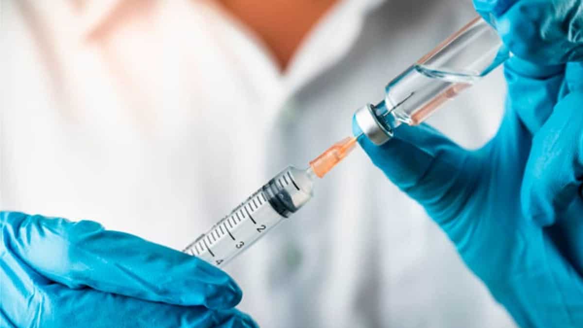 Crece la expectativa por autorización en EE.UU. de vacuna contra covid de Pfizer/BioNTech