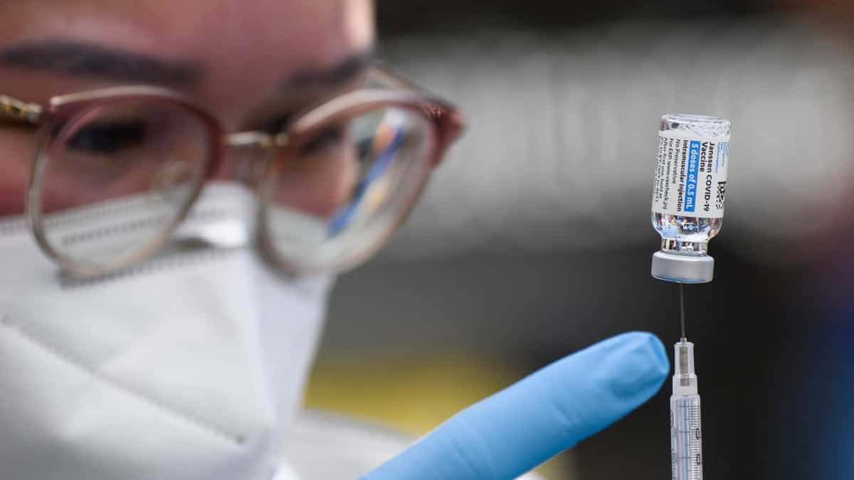 Vacunar a menores de 12 años, la posibilidad que crece en el Gobierno Nacional