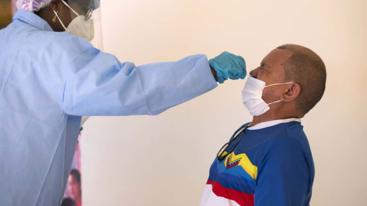 Hallan 2 casos de la variante delta de coronavirus en Caracas