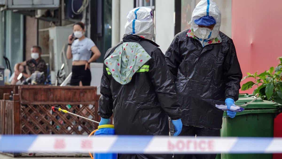 Variante delta de coronavirus confina a millones de personas en China