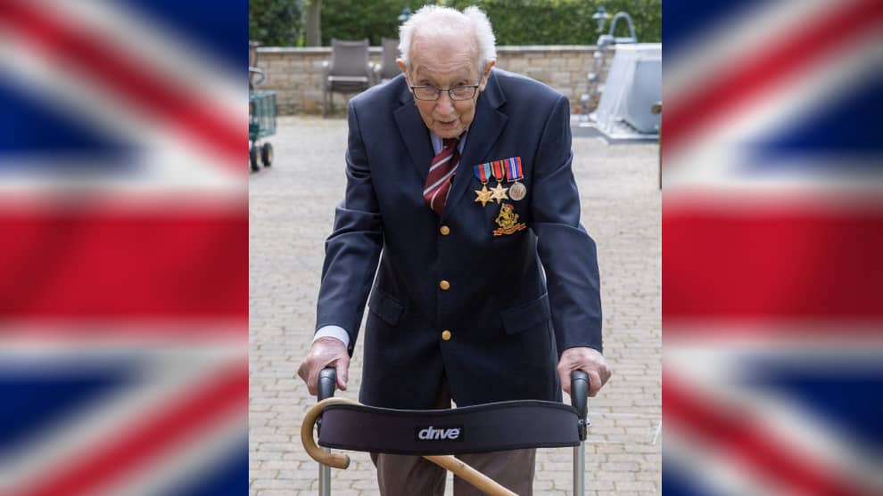 Veterano de guerra británico reúne más de £8 millones para combatir coronavirus