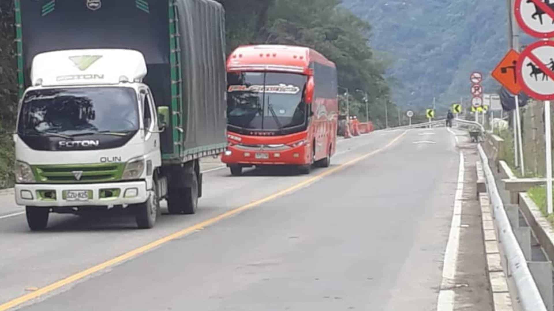 La vía al llano estuvo concesionada a la Concesionaria Vial de los Andes S.A.S., como proyecto de primera generación desde 1994. Foto: Noticias RCN