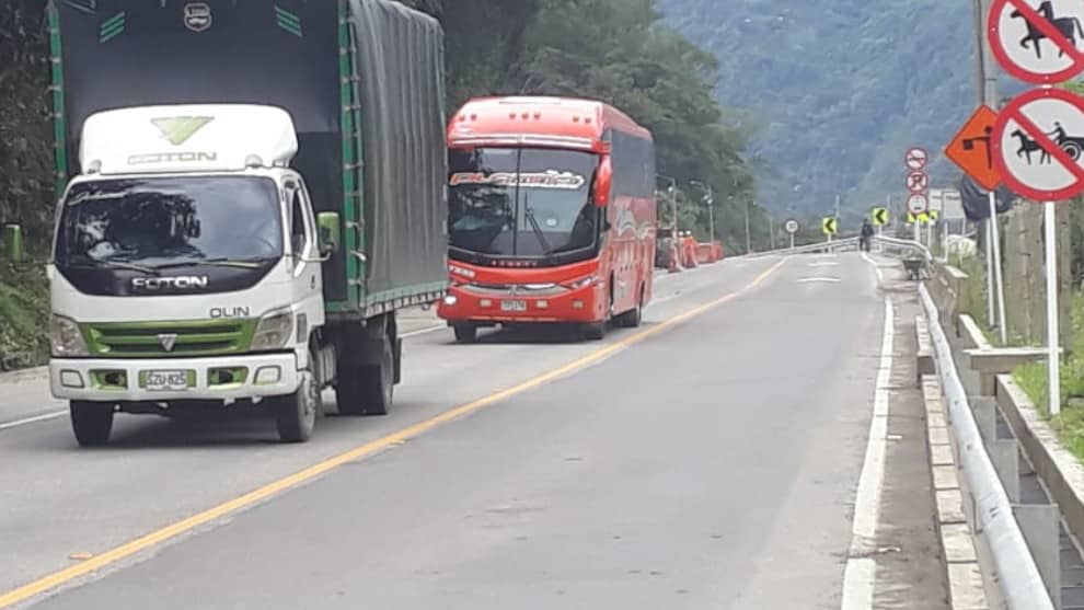 La vía al Llano funciona con restricciones.