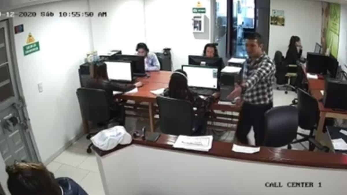 Denuncian malos tratos en Call Center - video