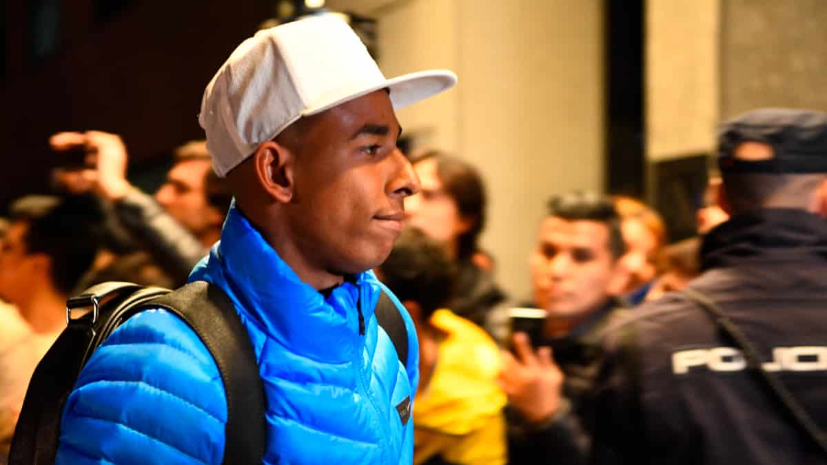 Sebastián Villa no jugaría el superclásico River-Boca