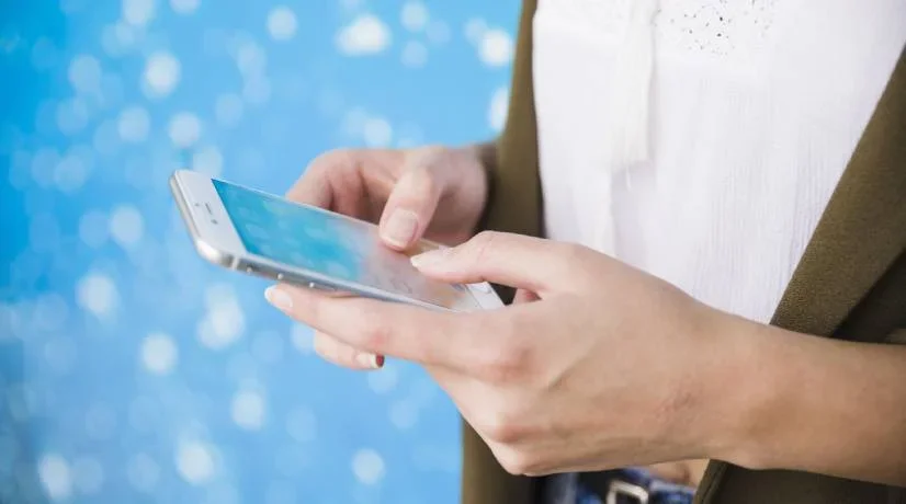 WhatsApp lanza modo azul a los usuarios