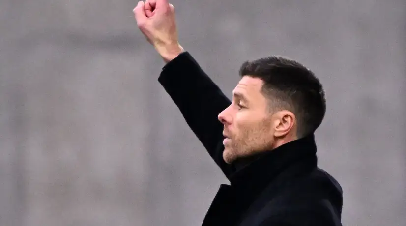 Insólito: estafador en Tailandia se hace pasar por Xabi Alonso, pidiendo dinero para ir a Liverpool