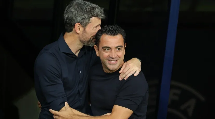 Foto: AFP ¡Xavi para rato! El entrenador español renovó su vinculación con el Barcelona hasta el 2025