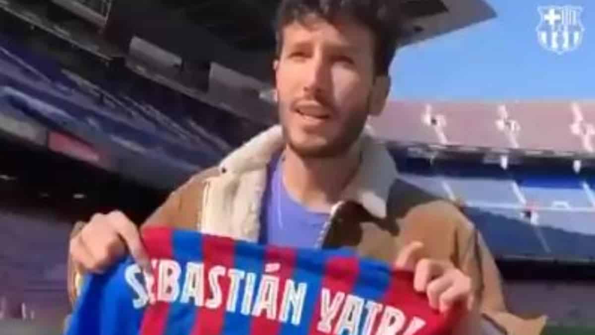Sebastián Yatra visitó al Barcelona en el Camp Nou