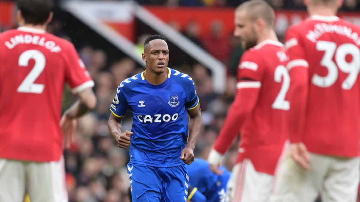 En Inglaterra piden la renovación de Yerry Mina con Everton