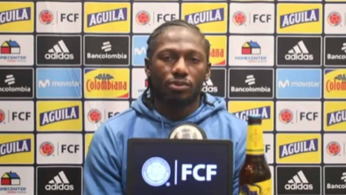 Yimmi Chará en rueda de prensa de Colombia frente a Honduras