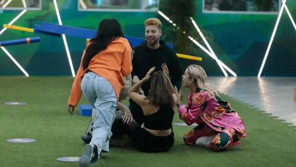 Tensión dentro de La Casa de los Famosos por una nueva jornada de eliminación