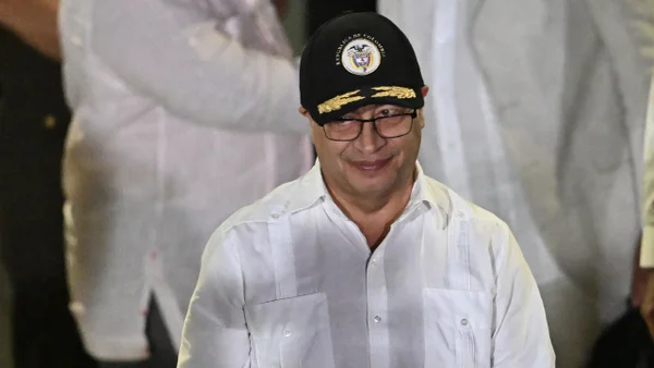 "Estamos en la antesala de la Tercera Guerra Mundial", Petro tras ataque de Irán a Israel