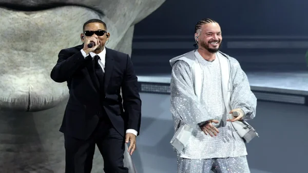 J Balvin sorprende a sus fans cantando con Will Smith en Festival Coachella