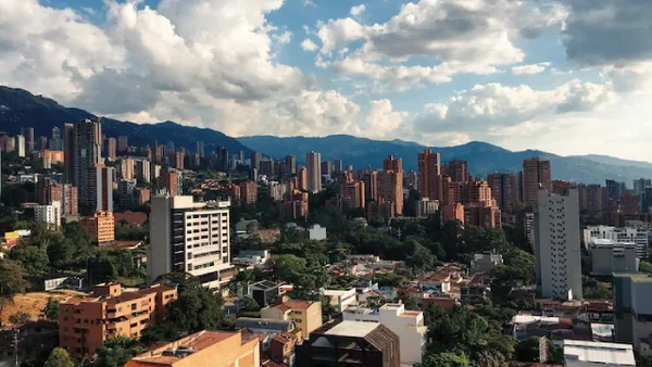Alianzas estratégicas impulsan el desarrollo económico, social y empresarial en Colombia