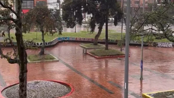 Videos: así se han vivido las constantes lluvias de este viernes en Bogotá