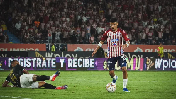 Enamorado los dejó regados a todos y marcó un golazo para la victoria de Junior: video Enamorado los dejó regados a todos y marcó un golazo para la victoria de Junior: video