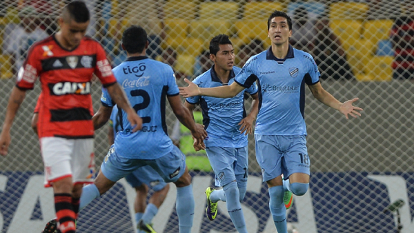 Millonarios lo sufre: Bolívar tiene a Flamengo 'de hijo' en La Paz