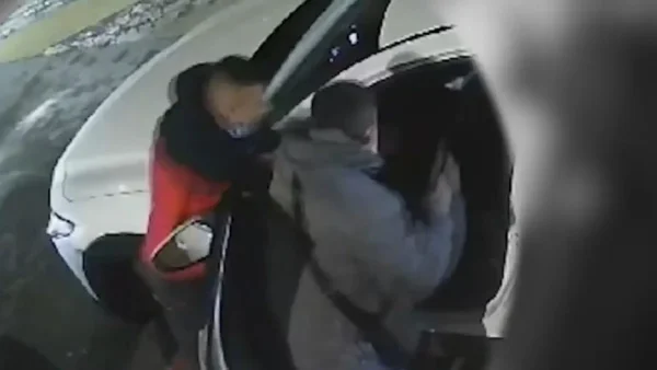 Video: dos mujeres fueron víctimas de un violento atraco en Bogotá