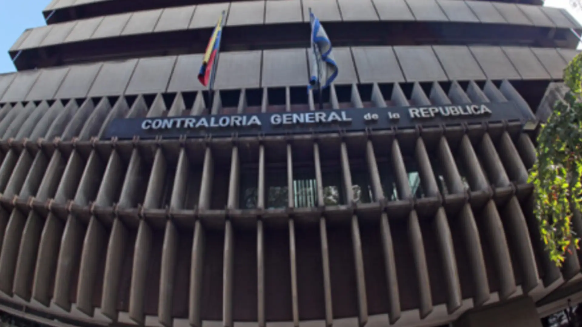 Inhabilitan a cinco opositores en Venezuela