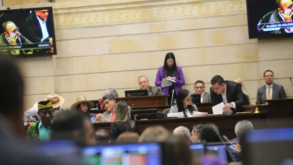 Retiran apelación contra hundimiento de reforma a la salud para radicar nuevo proyecto