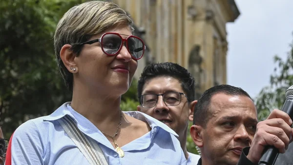 Tumbaron decreto que designaba a Verónica Alcocer como embajadora en misión especial