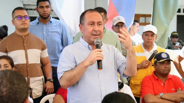 Alcalde de Tuluá advierte que concejales y miembros de su administración han recibido amenazas Alcalde de Tuluá advierte que concejales y miembros de su administración han recibido amenazas