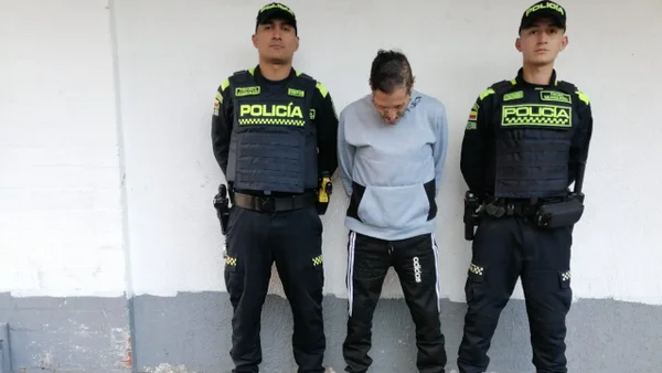 ¿Quién es el hombre que cayó en Transmilenio por circular roja de Interpol? ¿Quién es el hombre que cayó en Transmilenio por circular roja de Interpol?