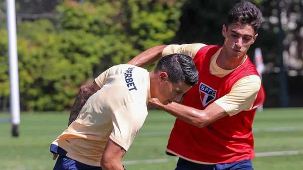 Vuelve y juega: James Rodríguez se lesionó de nuevo y será baja en Sao Paulo