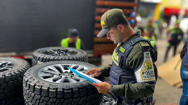 22 mayores y 11 tenientes coroneles de la Policía fueron llamados a calificar servicio