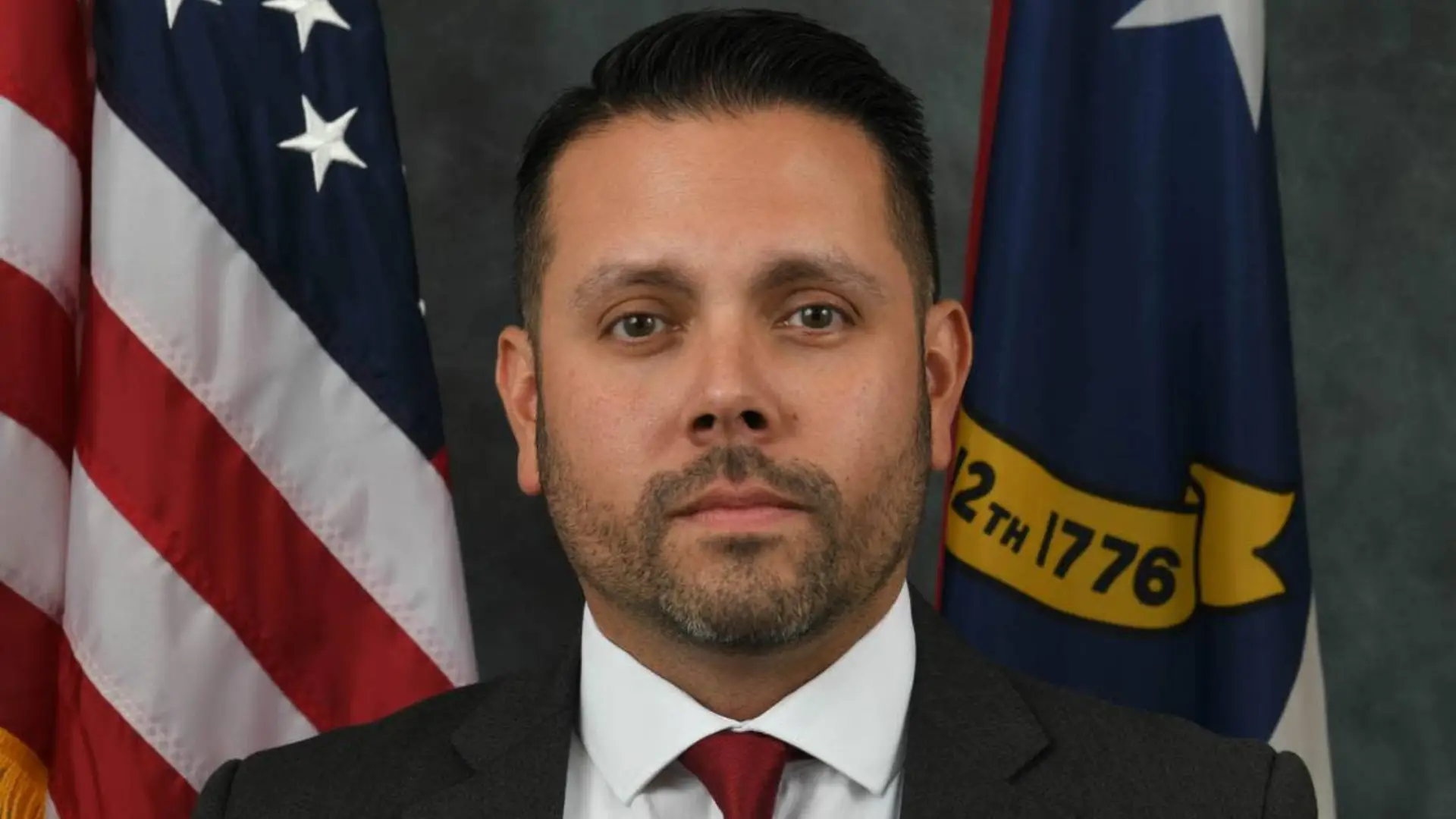 ¿Quién era el policía colombo estadounidense asesinado?