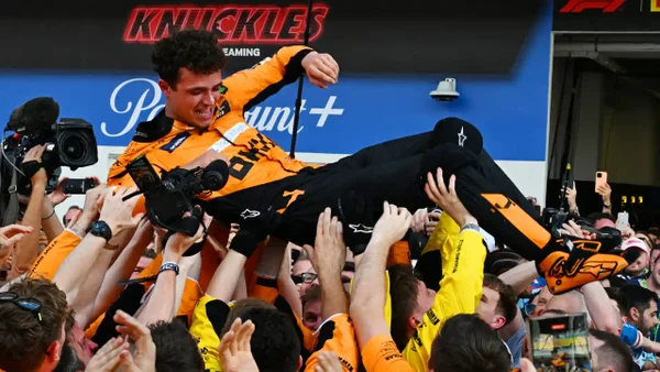 Norris se lleva el GP de Singapur y aviva la lucha por el título de F1