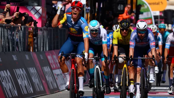 Jonathan Milan se quedó con la cuarta etapa del Giro de Italia