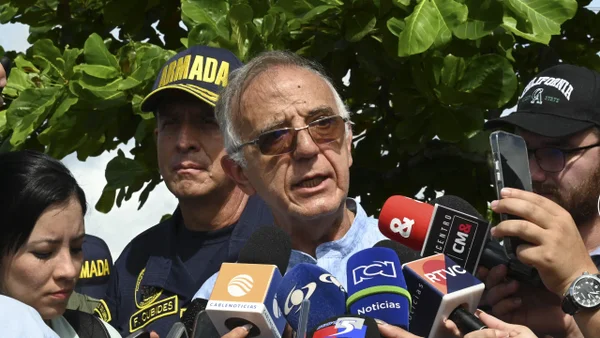 "El presidente no está equivocado, ni leyó la columna que no era": mindefensa sobre munición extraviada del Ejército