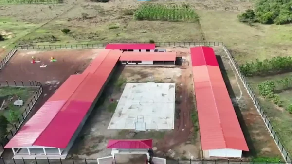 Gobierno formalizará el colegio ‘Gentil Duarte’, construido por las disidencias Gobierno formalizará el colegio ‘Gentil Duarte’, construido por las disidencias