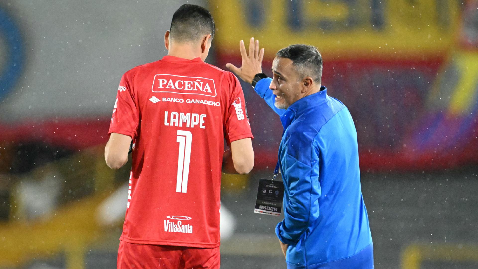 Flavio Robatto se 'picó' con un periodista y le mandó saludos al 'Tino' Asprilla: video