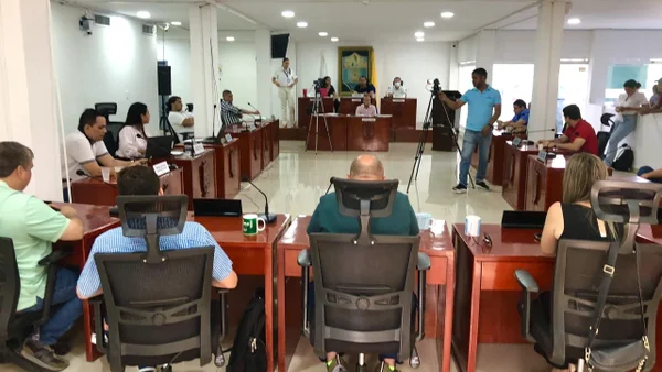 Debate sobre plan de desarrollo en Santa Marta terminó en fuerte pelea verbal entre dos concejales