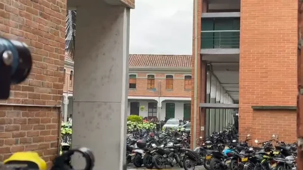 Amotinamiento en estación de Policía en Medellín deja al menos cuatro heridos