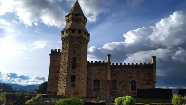 Castillo Marroquín será entregado como sede de la Universidad Pedagógica tras extinción de dominio