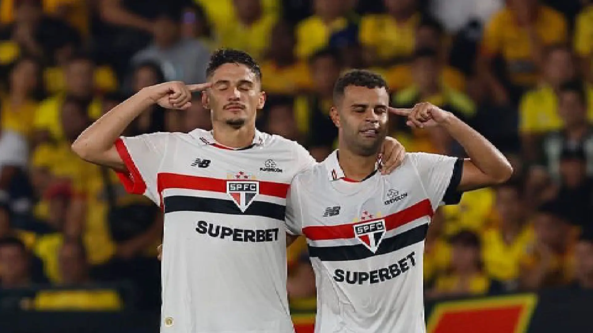 James Rodríguez confirmó al equipo que se va aunir.