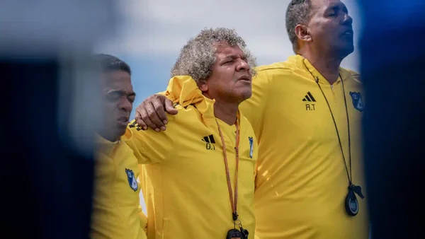 Junta directiva de Millonarios tomó contundente decisión sobre el futuro de Alberto Gamero