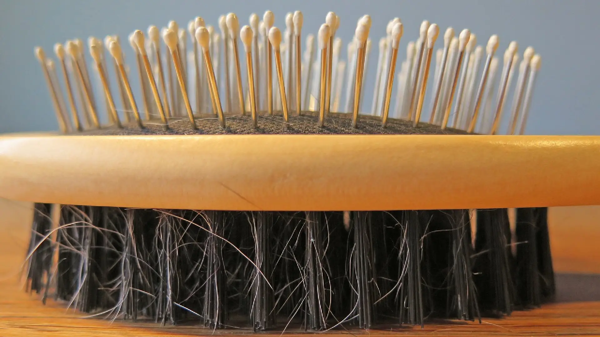 Cómo desinfectar el cepillo del cabello