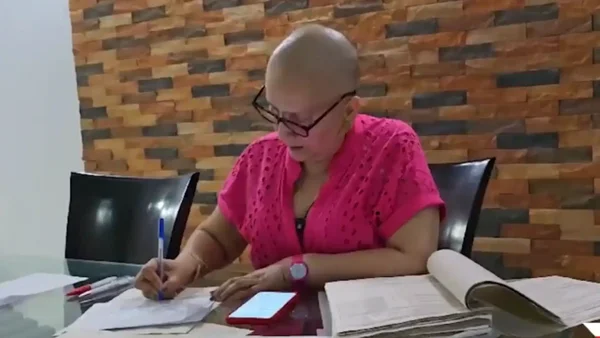 El drama de Yamileth, una maestra con cáncer afectada por el cambio de modelo de salud para los profesores
