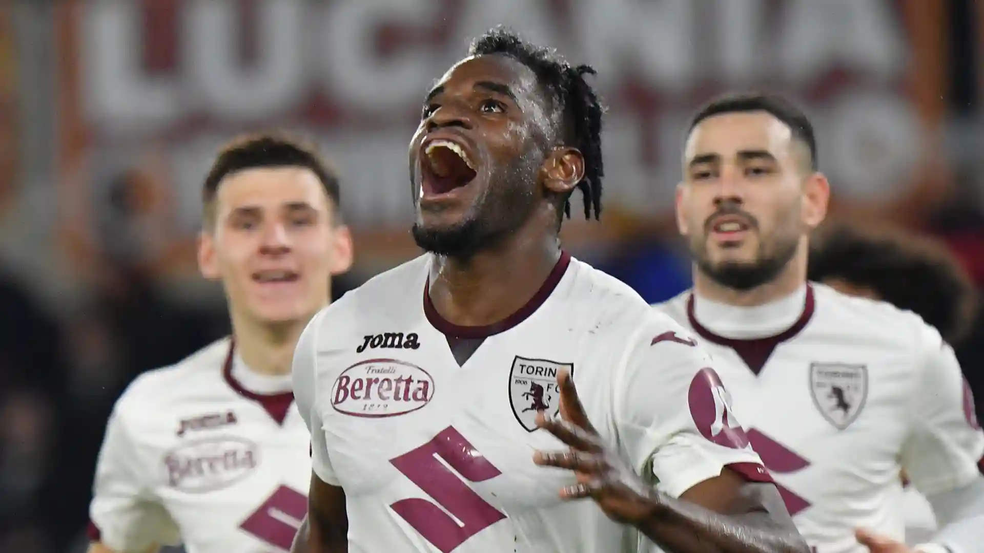 Duván Zapata fue descartado por el Cruz Azul