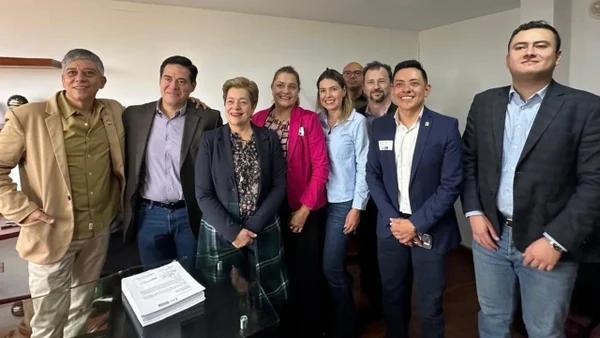 Ministra del Trabajo radicó ponencia de la reforma pensional en la Comisión Séptima de Cámara Ministra del Trabajo radicó ponencia de la reforma pensional en la Comisión Séptima de Cámara
