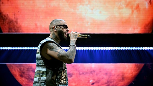 Nicky Jam, inconforme con los conciertos en Colombia: "Los que cantan están en las gradas"